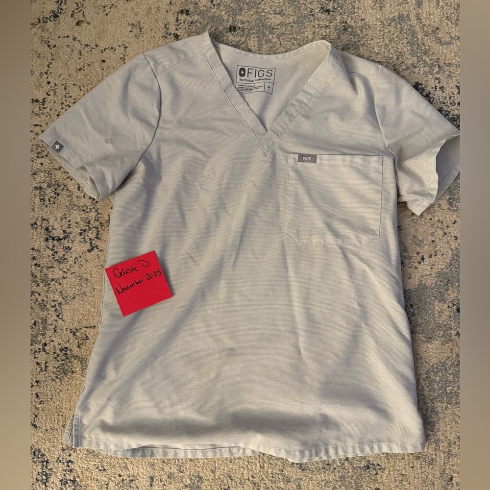 Figs Space Gray Catarina top